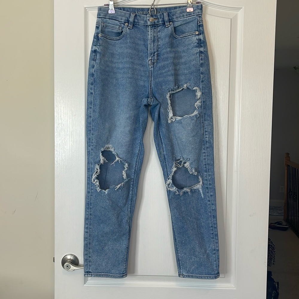American Eagle Curvy Mom Jeans Size 8